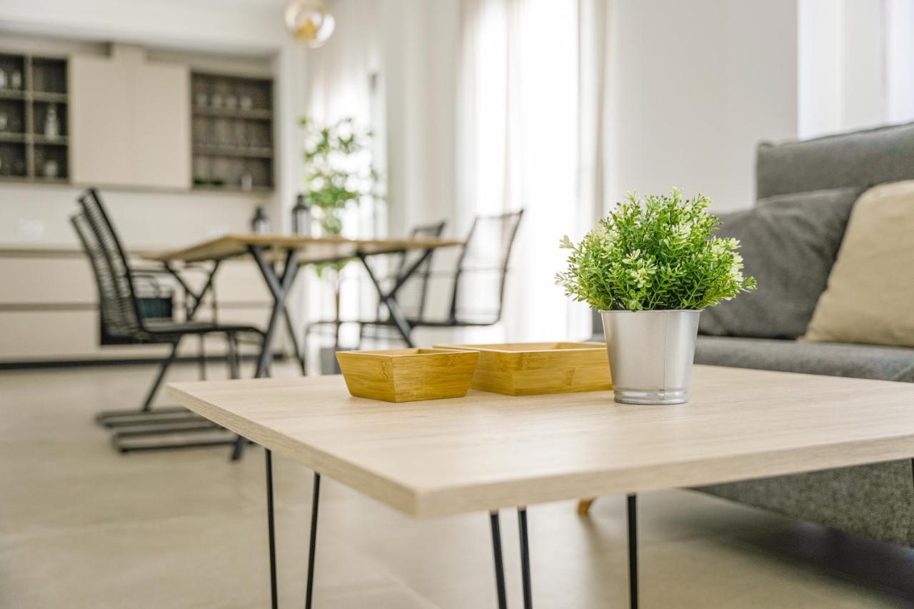 Moott Homes Suites Casa De Los Leones Apto 1 アルメリア エクステリア 写真